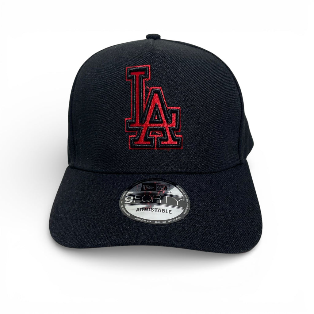 New Era LA Roja con Negro